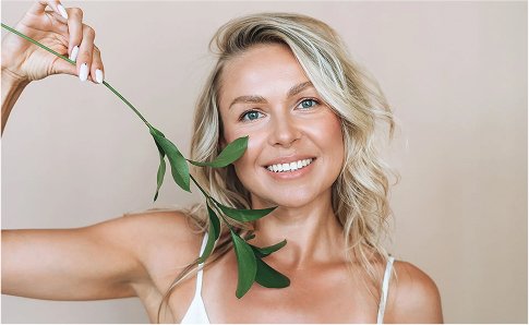 You are currently viewing The Art of Alchemy: How Spa Derma Combines Botanicals & Apothecary