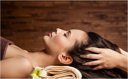 You are currently viewing Peppermint Scalp Massage: A Journey to Relaxation and Rejuvenation